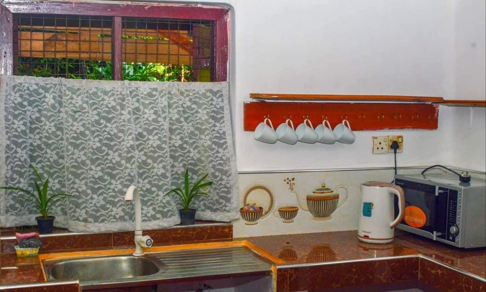 Microwave, stovetop, electric kettle, rice cooker