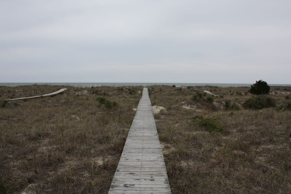 Walkway to the beach, through the dunes.