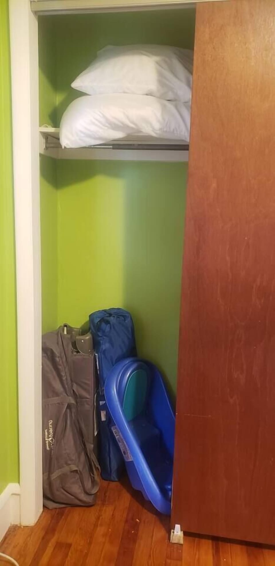 Each bedroom has a nice roomy closet with extra pillows, hangers, etc. Middle bedroom has pack n play, baby bath, high chair. Front bedroom has vacuum cleaner.