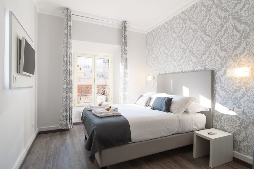 Desk, free cribs/infant beds, free WiFi, bed sheets