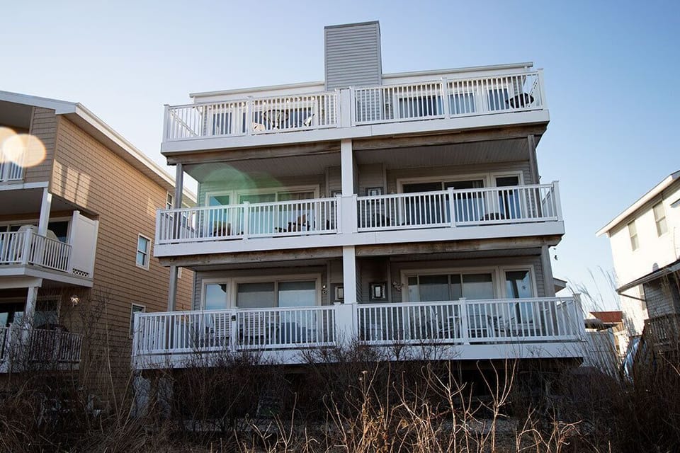 Rear ocean facing view