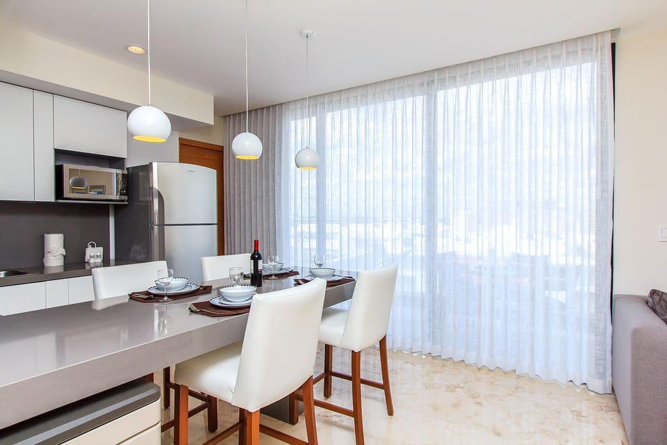 Exclusive Penthouse, Kitchen | Private kitchen | Fridge, microwave, oven, stovetop