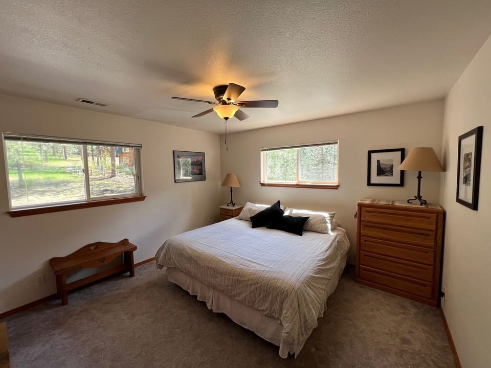 King bedroom upstairs