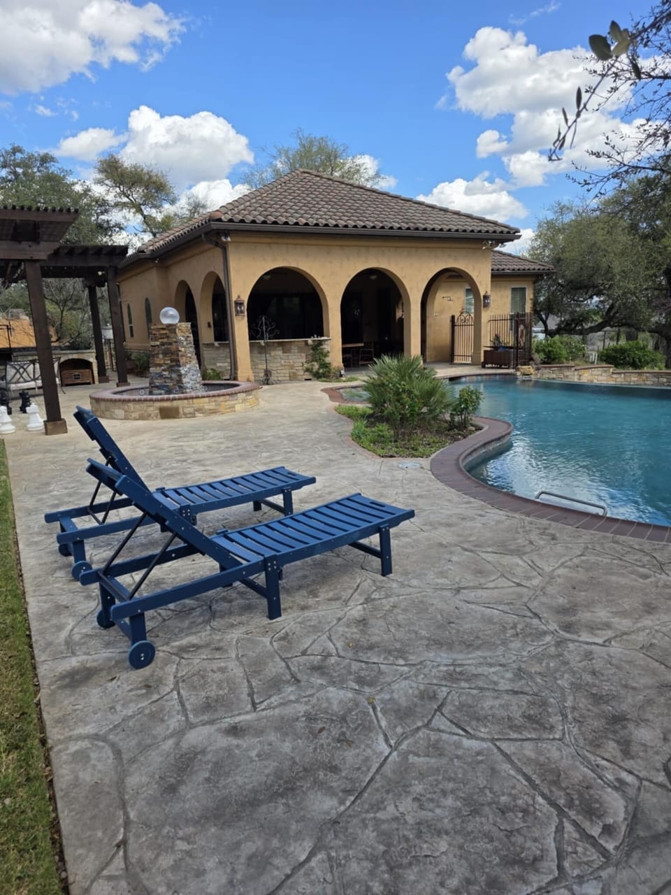 Pool