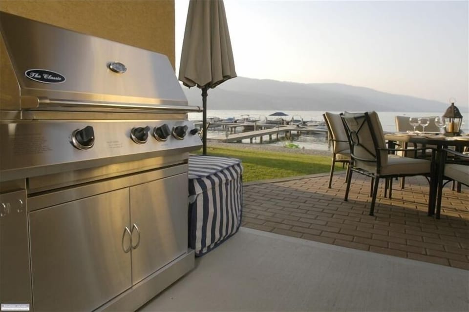 Outdoor Barbeque and patio