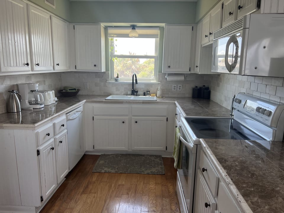 plenty of counter space