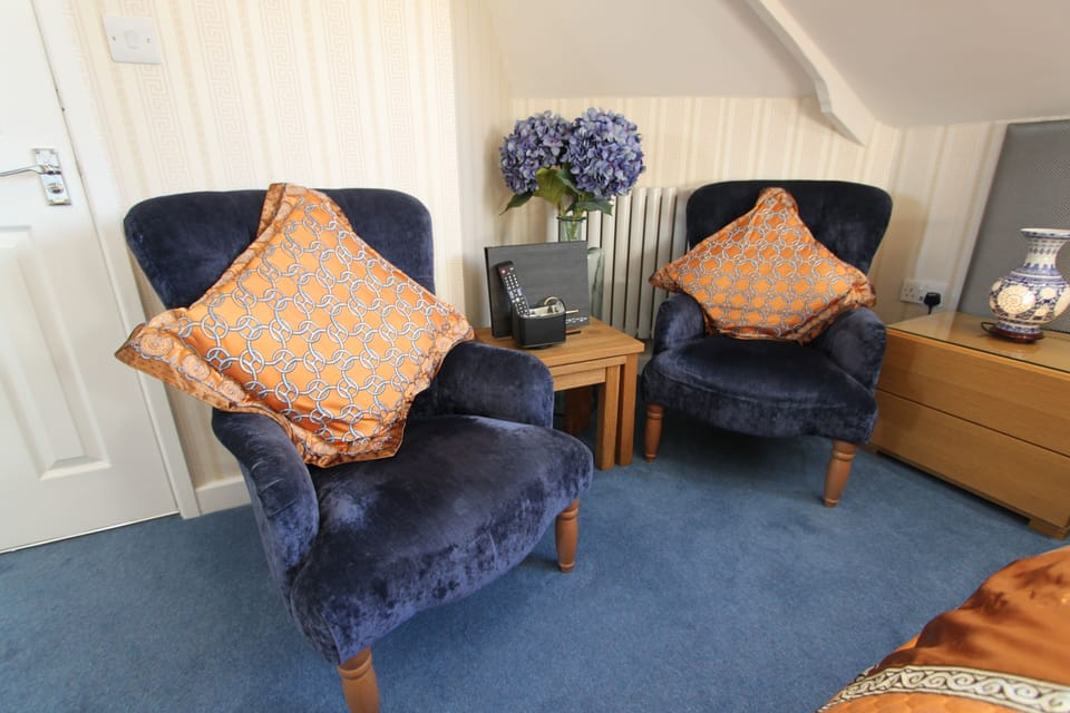 Superior Double Room, Ensuite (Oriental Qing Hua) | Soundproofing, iron/ironing board, WiFi