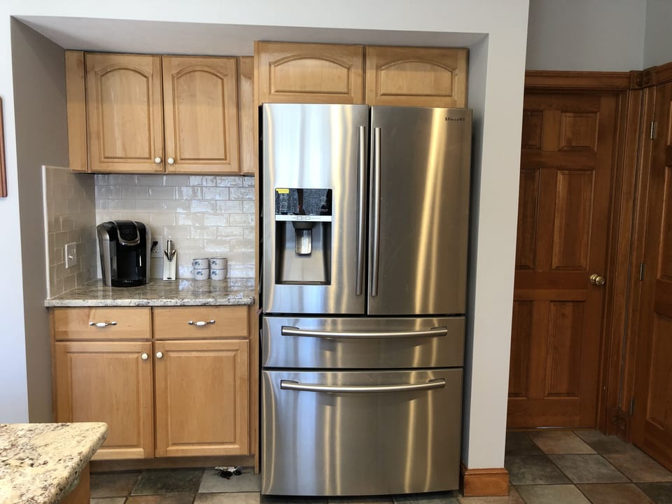 Coffee nook
Over-sized Fridge