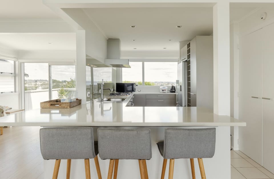 Luxury House, 2 Bedrooms, Sea View | Private kitchen | Full-size fridge, microwave, oven, stovetop
