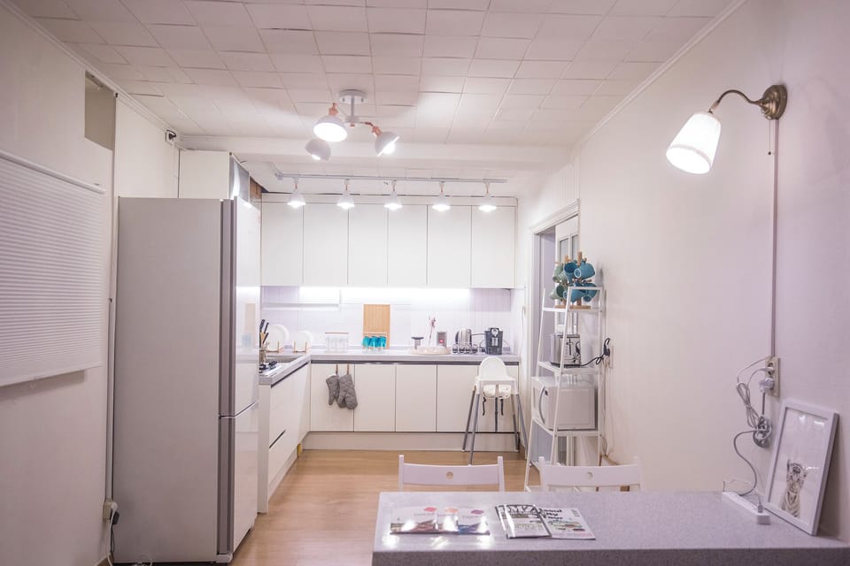 Fridge, microwave, stovetop, electric kettle