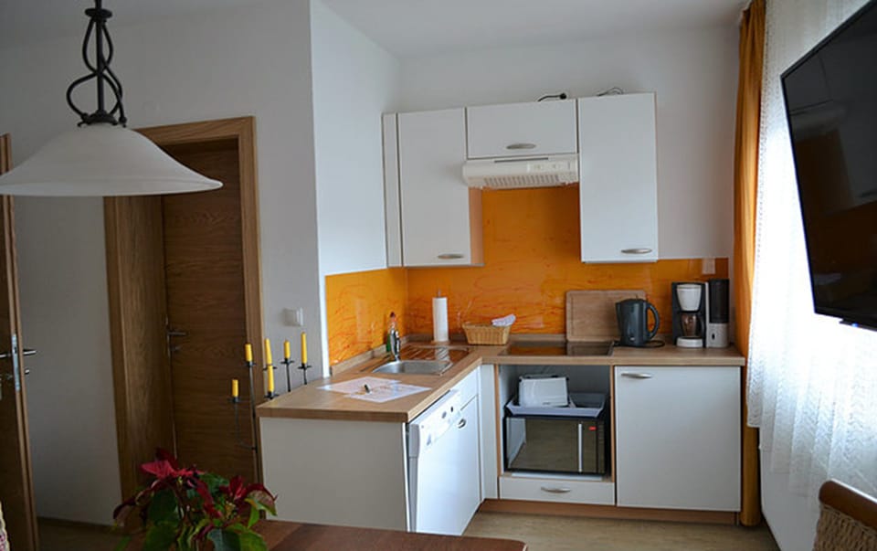 Superior Apartment, Private Bathroom (App. für 2 Personen) | Private kitchen | Electric kettle
