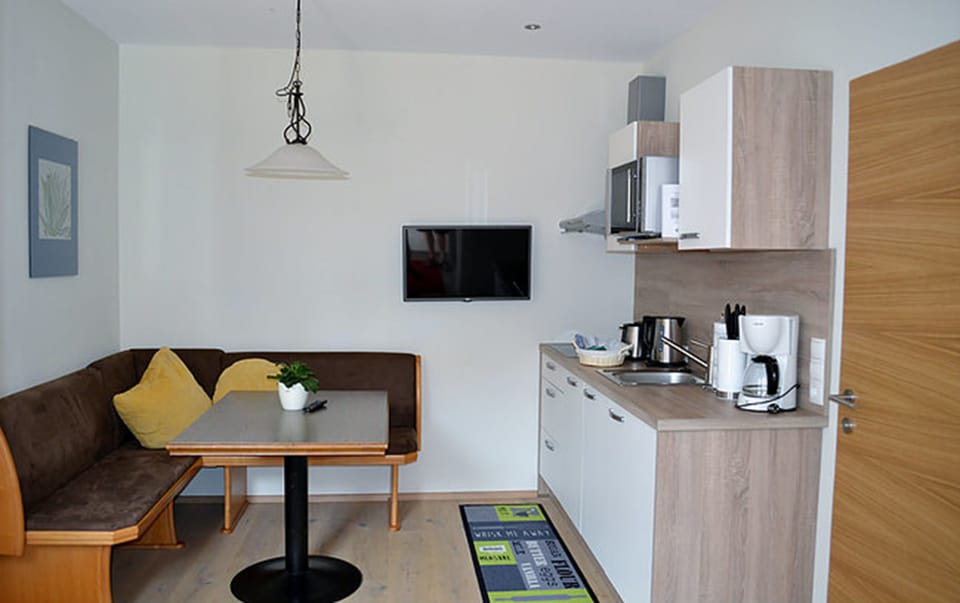 Superior Apartment, Private Bathroom (App. für 2 Personen) | Private kitchen | Electric kettle
