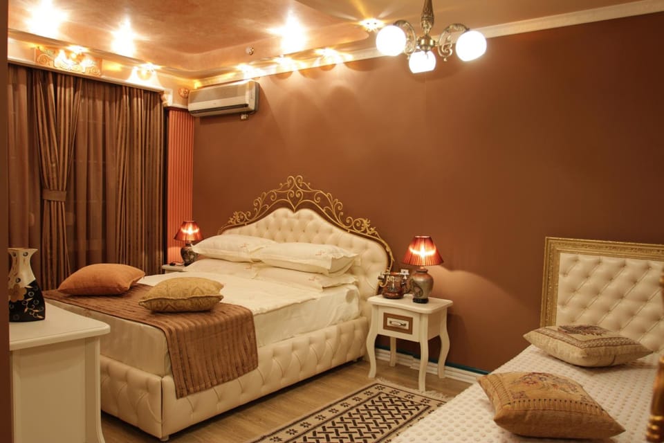 Premium bedding, memory foam beds, desk, blackout drapes