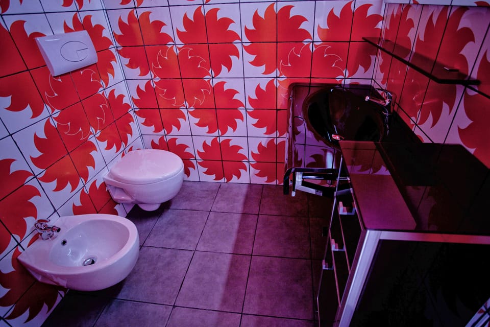 Comfort Room, Non Smoking, City View | Bathroom | Shower, free toiletries, towels