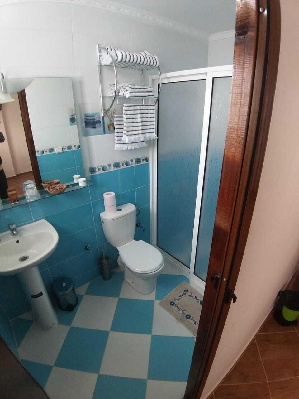 Classic Twin Room, Multiple Beds, Garden View (Chaouen) | Bathroom | Shower, rainfall showerhead, free toiletries, bidet