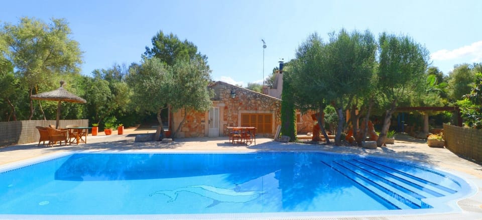 Big swimming pool , Finca in Majorca