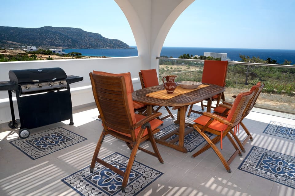 Aelia Luxury Villa - Panoramic views from main terrace