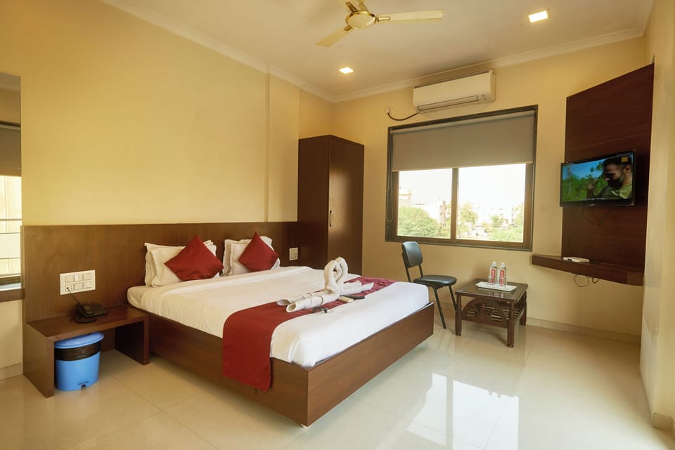 1 bedroom, desk, rollaway beds, free WiFi