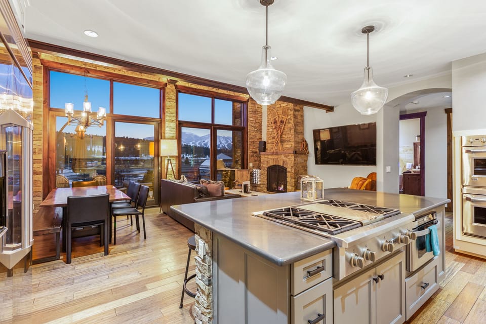 Beautiful gas stove with griddle.