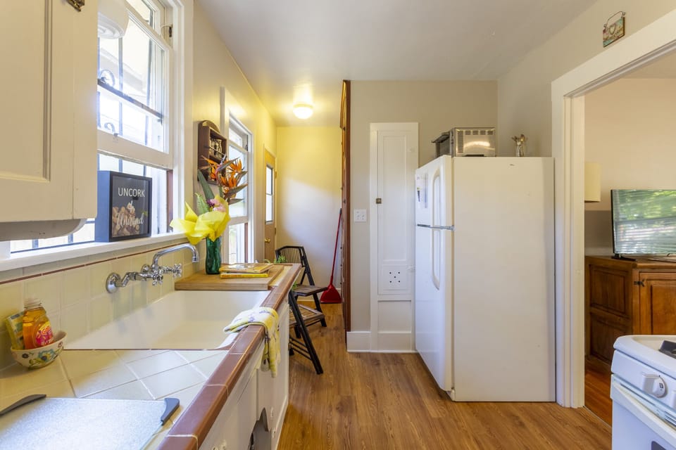 Bright kitchen