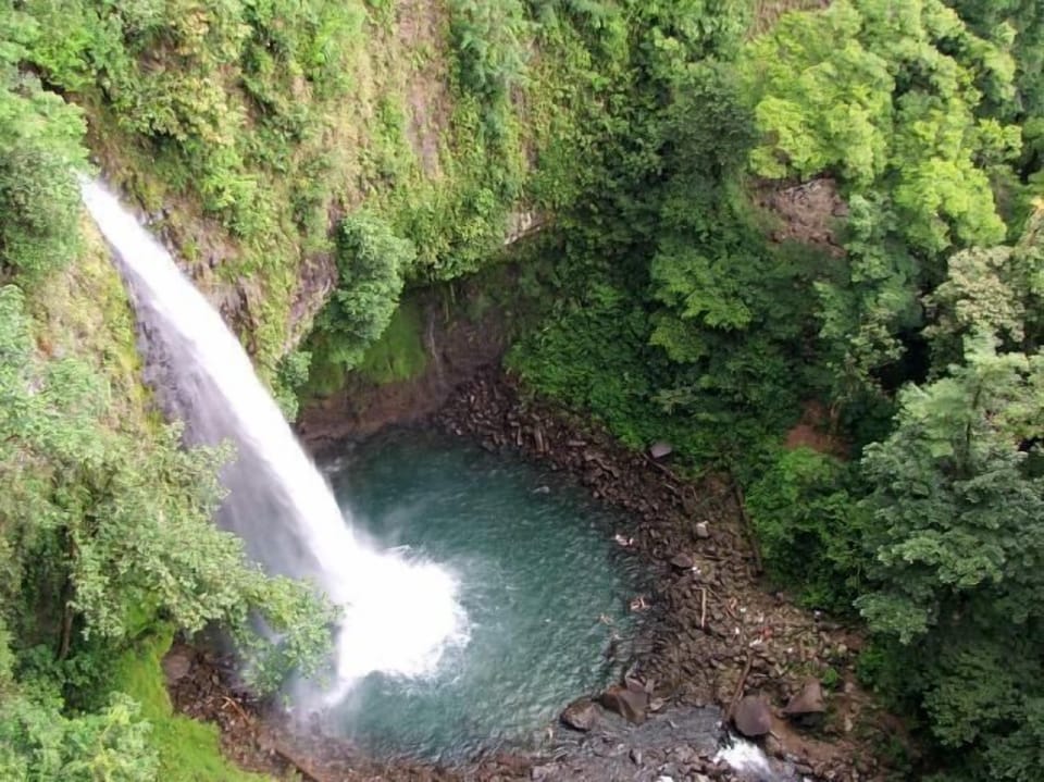 Hiking, waterfalls and lush green forest all are abundant in Costa Rica