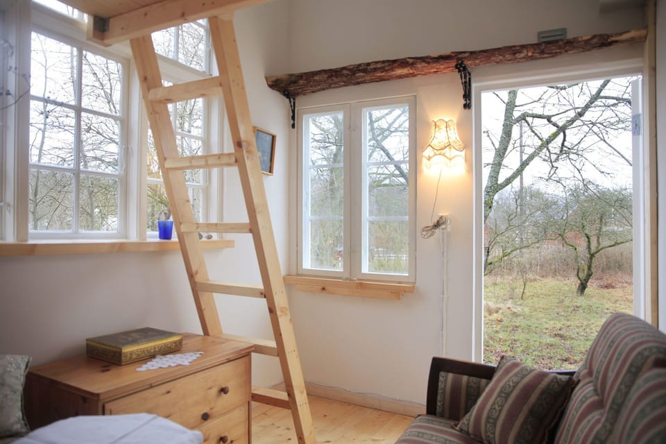 Basic Double Room (Sleeping Loft) | Bed sheets