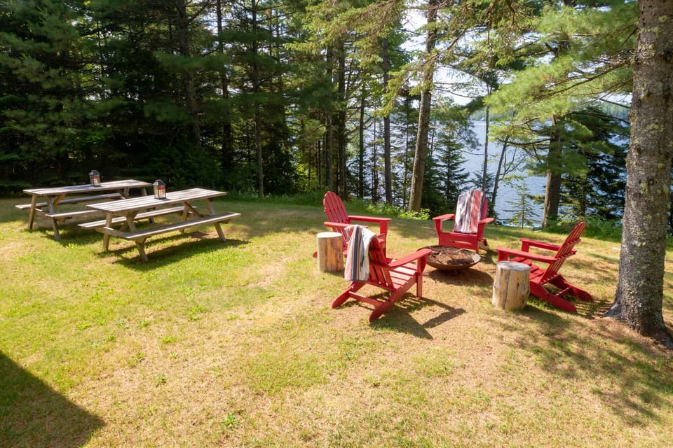 firepit and picnic tables