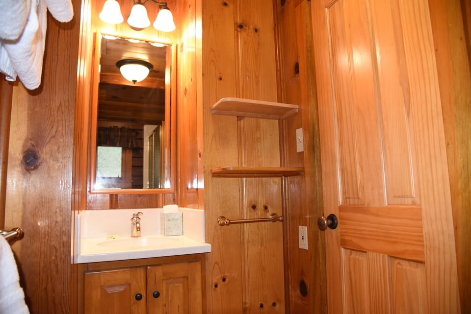 Bathroom 1 with shower