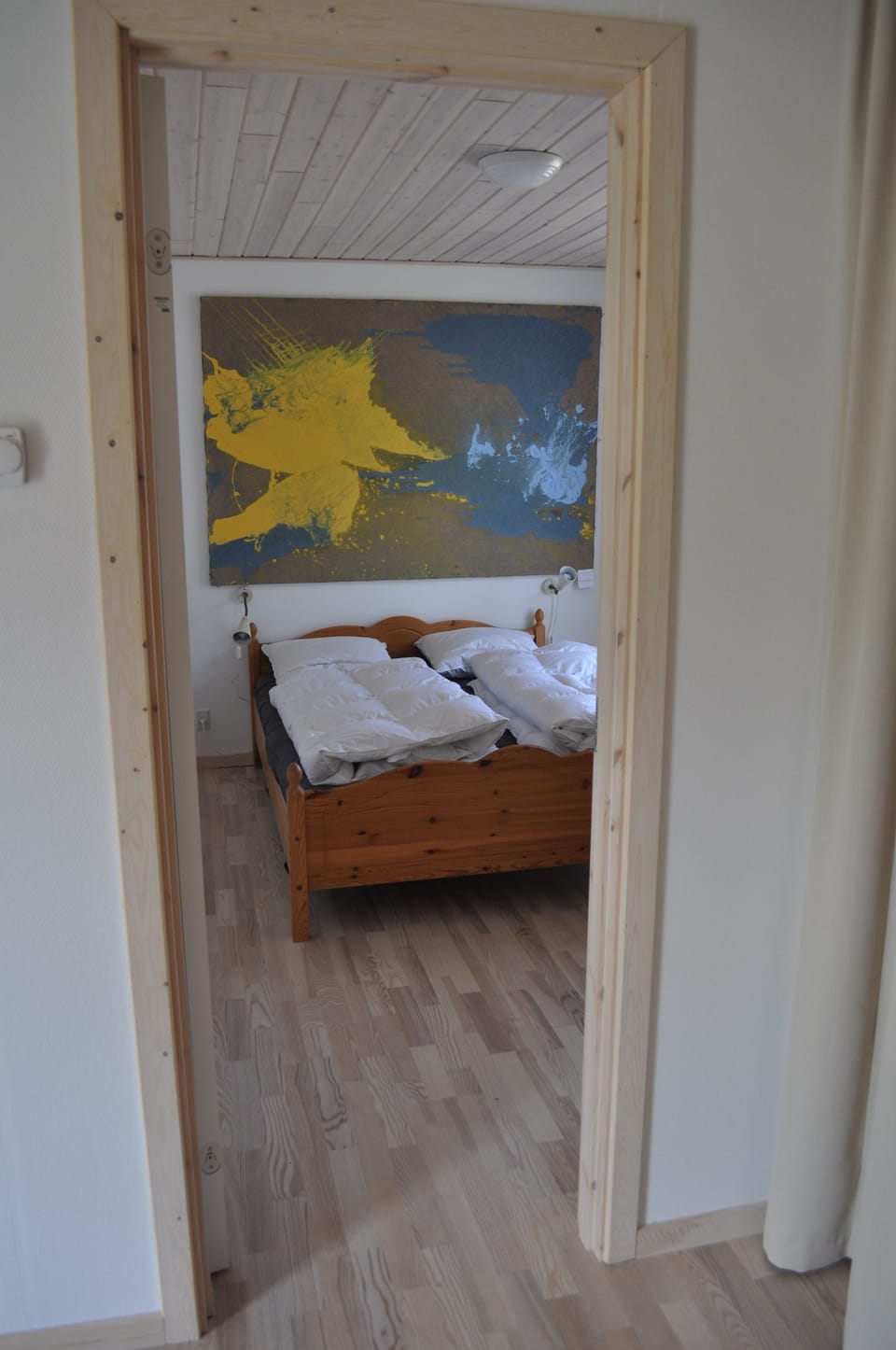 Apartment, 1 Double Bed, Non Smoking | Down comforters, pillowtop beds, soundproofing, iron/ironing board