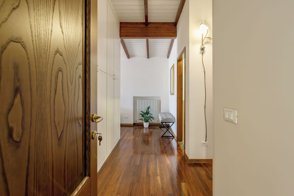 Exclusive Suite, Terrace, Vineyard View | Living area | Flat-screen TV