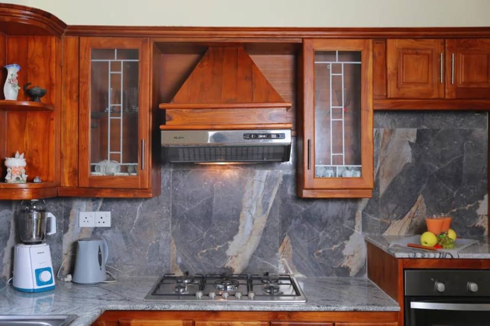 Deluxe Villa, 2 Bedrooms, Garden View | Private kitchen | Fridge, microwave, cookware/dishes/utensils