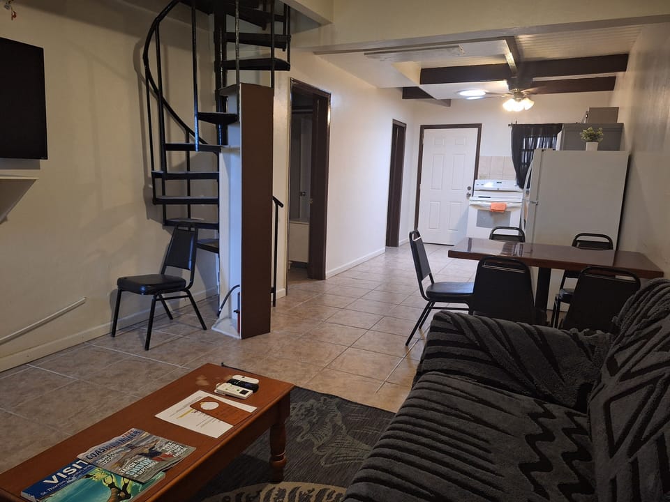 Apartment, 3 Bedrooms, Ocean View | Premium bedding, individually decorated, individually furnished