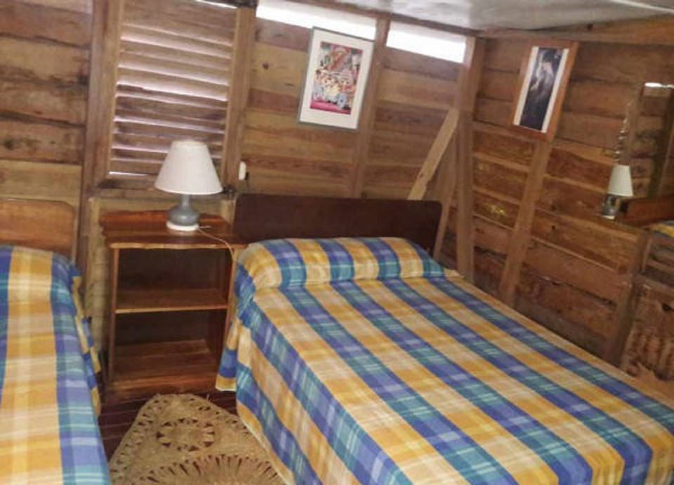 Memory foam beds, WiFi (free), bed sheets