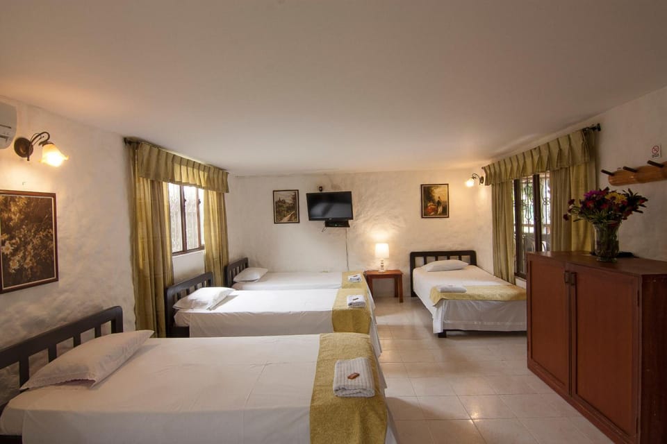 Premium bedding, soundproofing, iron/ironing board, free WiFi