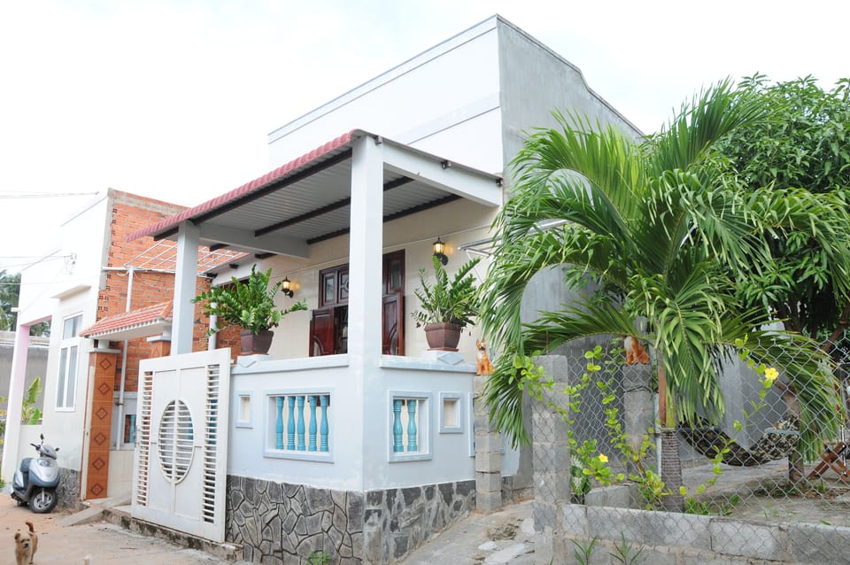 The House with 3 bedrooms and big garden