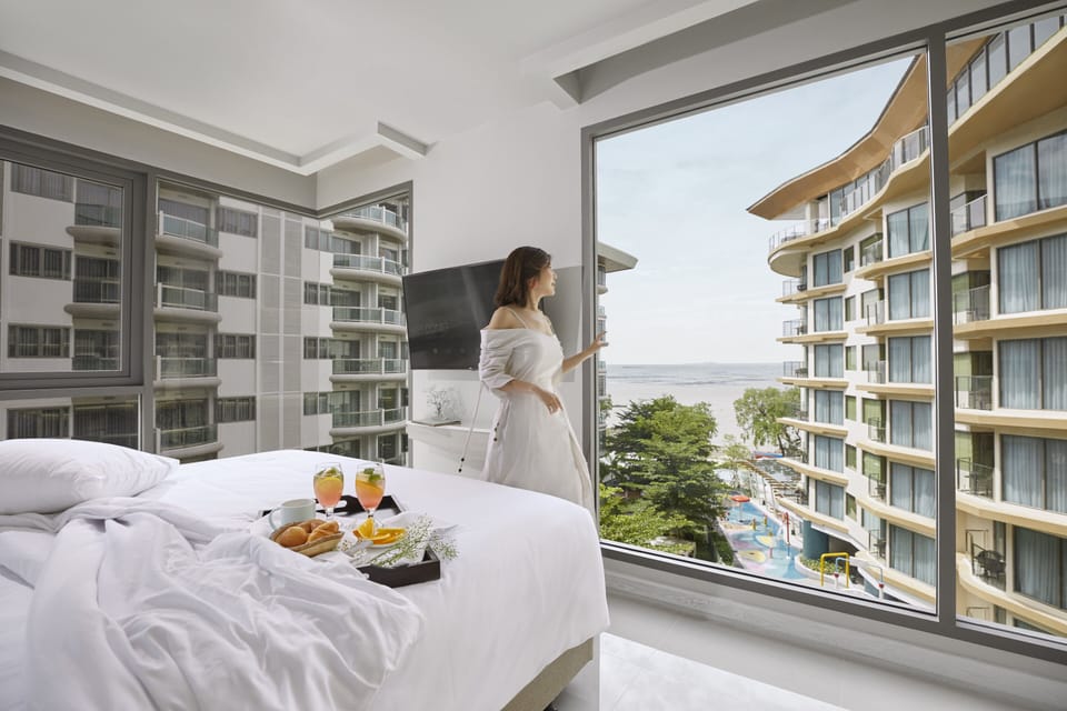 Room, 2 Bedrooms (Residence) | Minibar, in-room safe, desk, blackout drapes