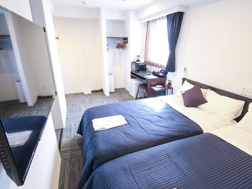 Individually decorated, desk, iron/ironing board, free WiFi