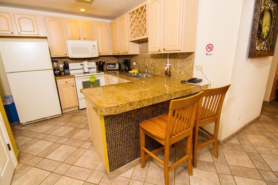 Fully equipped kitchen