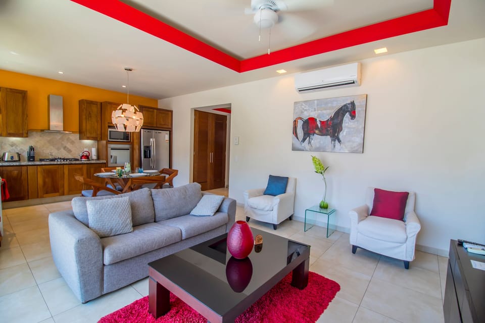 V177 404, Living room. (MyPvRentals)