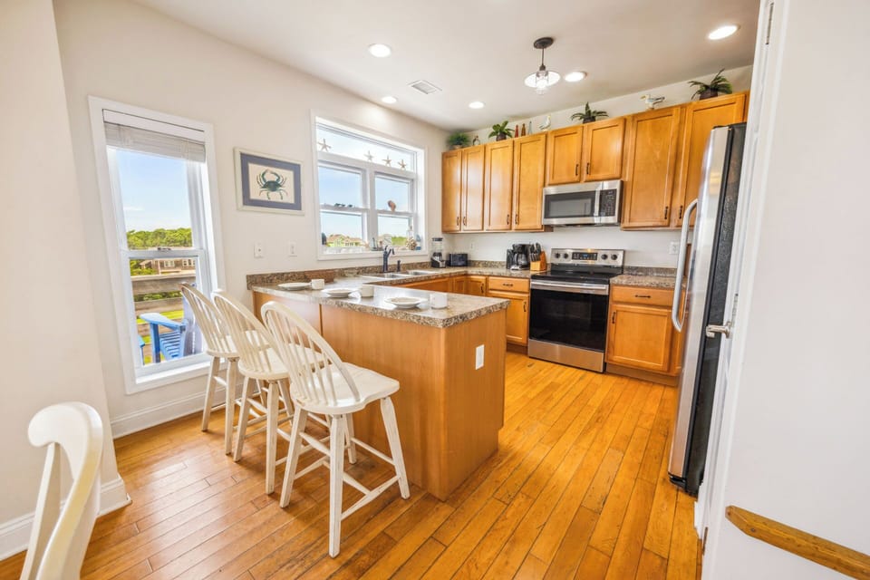 Surf or Sound Realty - 610 - Bold Surf - Kitchen -1