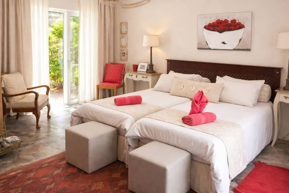 Luxury Twin Room | Soundproofing, WiFi (free), bed sheets