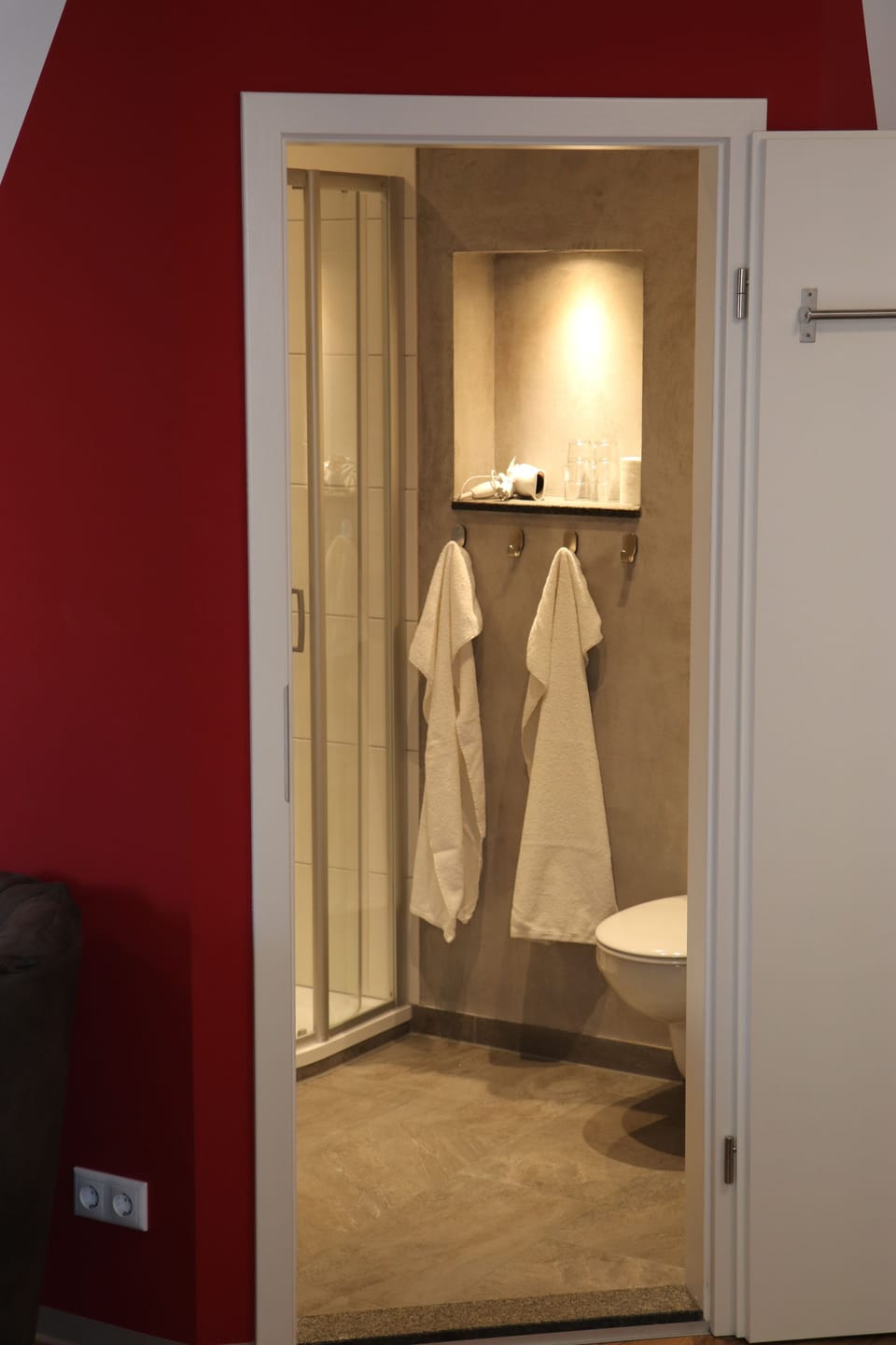 Classic Quadruple Room | In-room safe, desk, blackout drapes, free WiFi