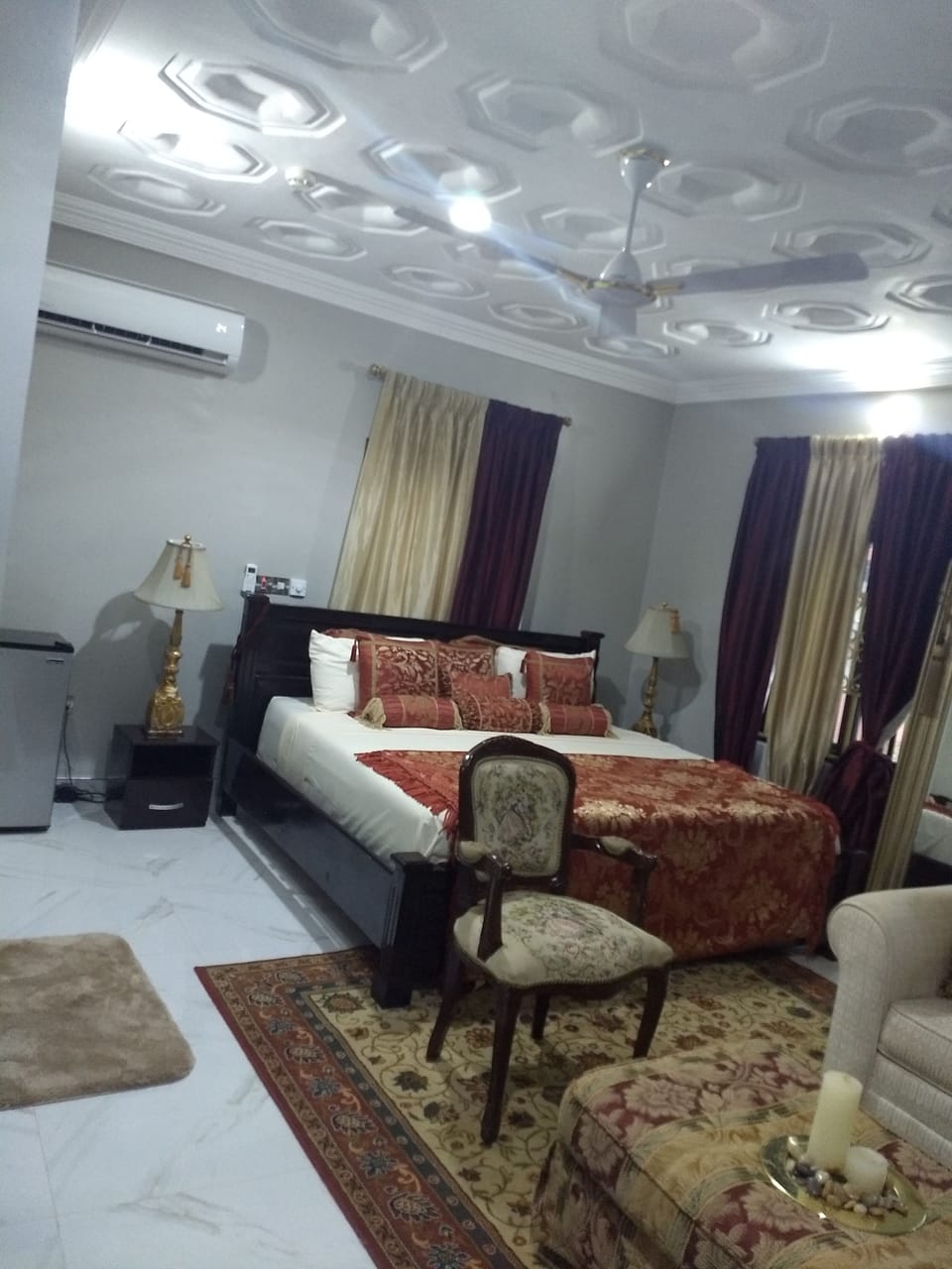 Executive Suite | Executive lounge