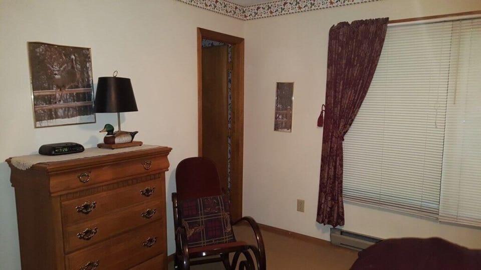 Woodland's Cabin, Master Bedroom with Rocker
