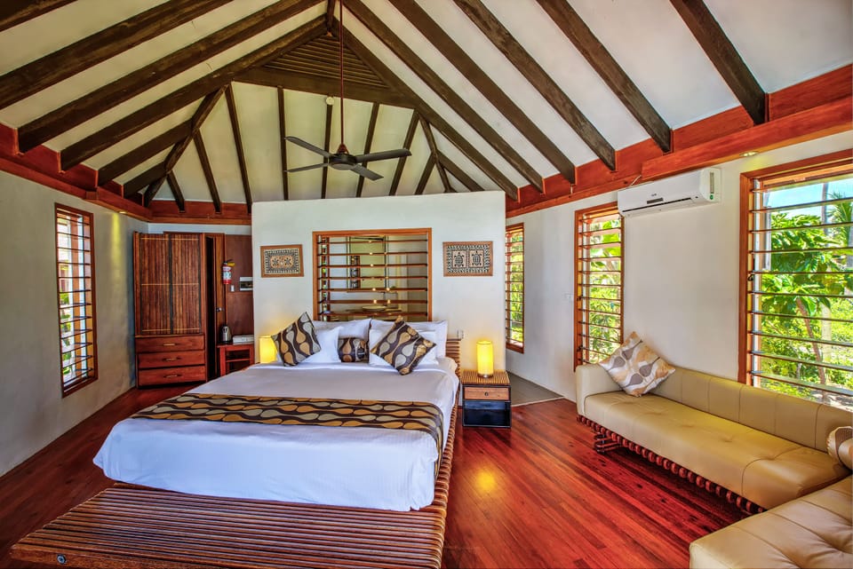 Beachfront Honeymooner | Egyptian cotton sheets, premium bedding, pillowtop beds, minibar