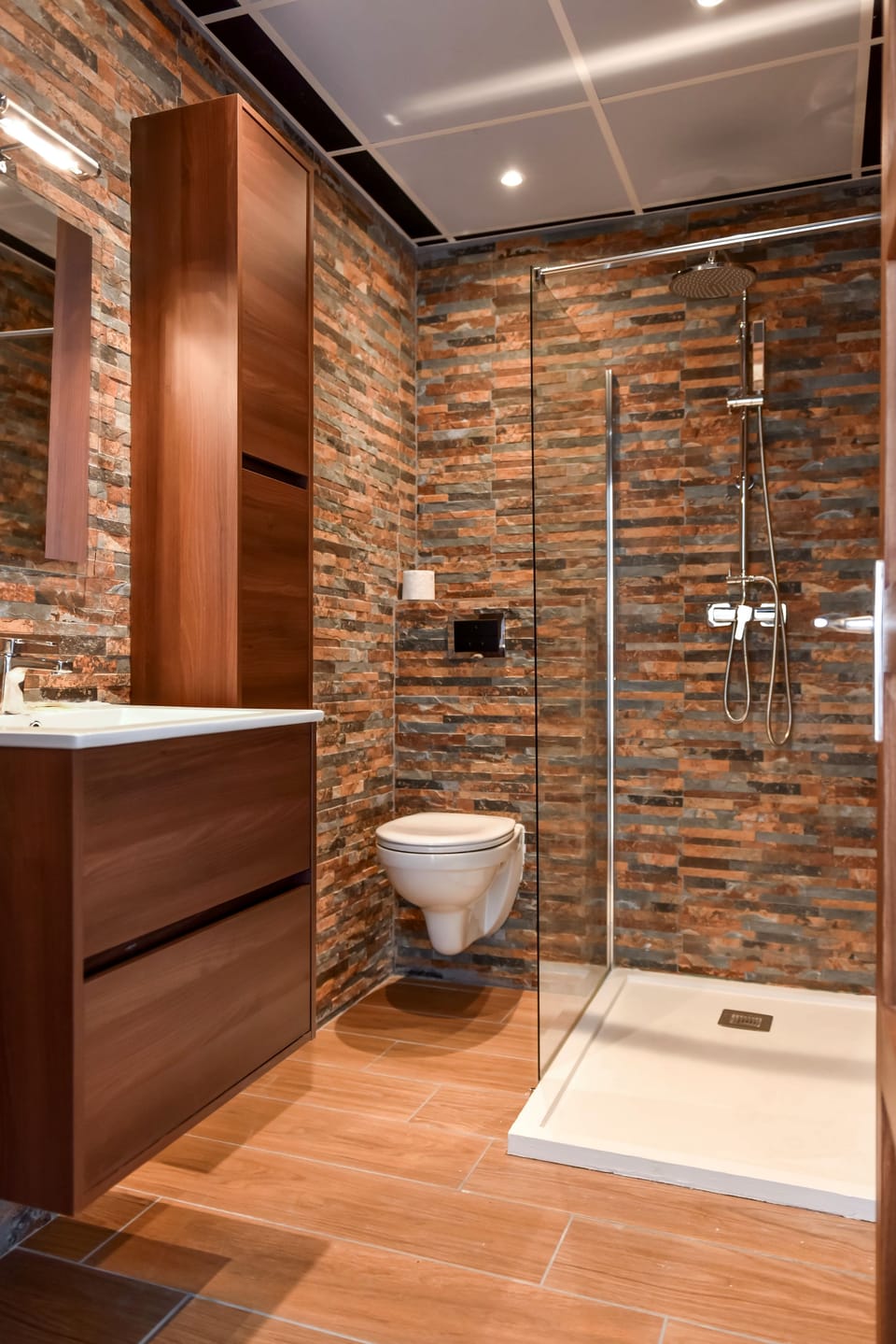 Towels, soap, shampoo