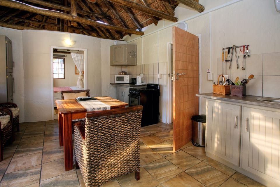 Cottage, 2 Bedrooms, Mountain View (Self Catering) | Private kitchen | Coffee/tea maker, electric kettle