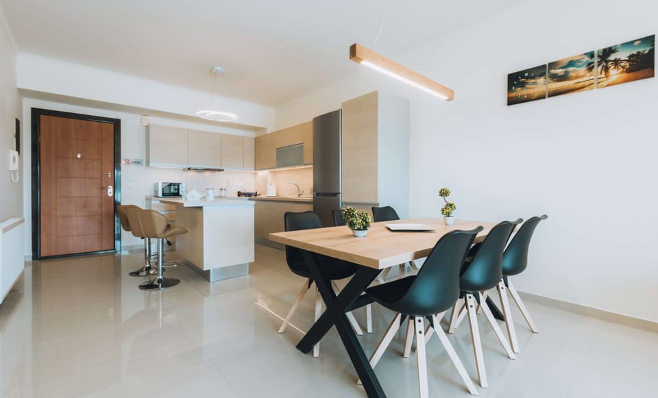 Apartment, 2 Bedrooms | In-room dining