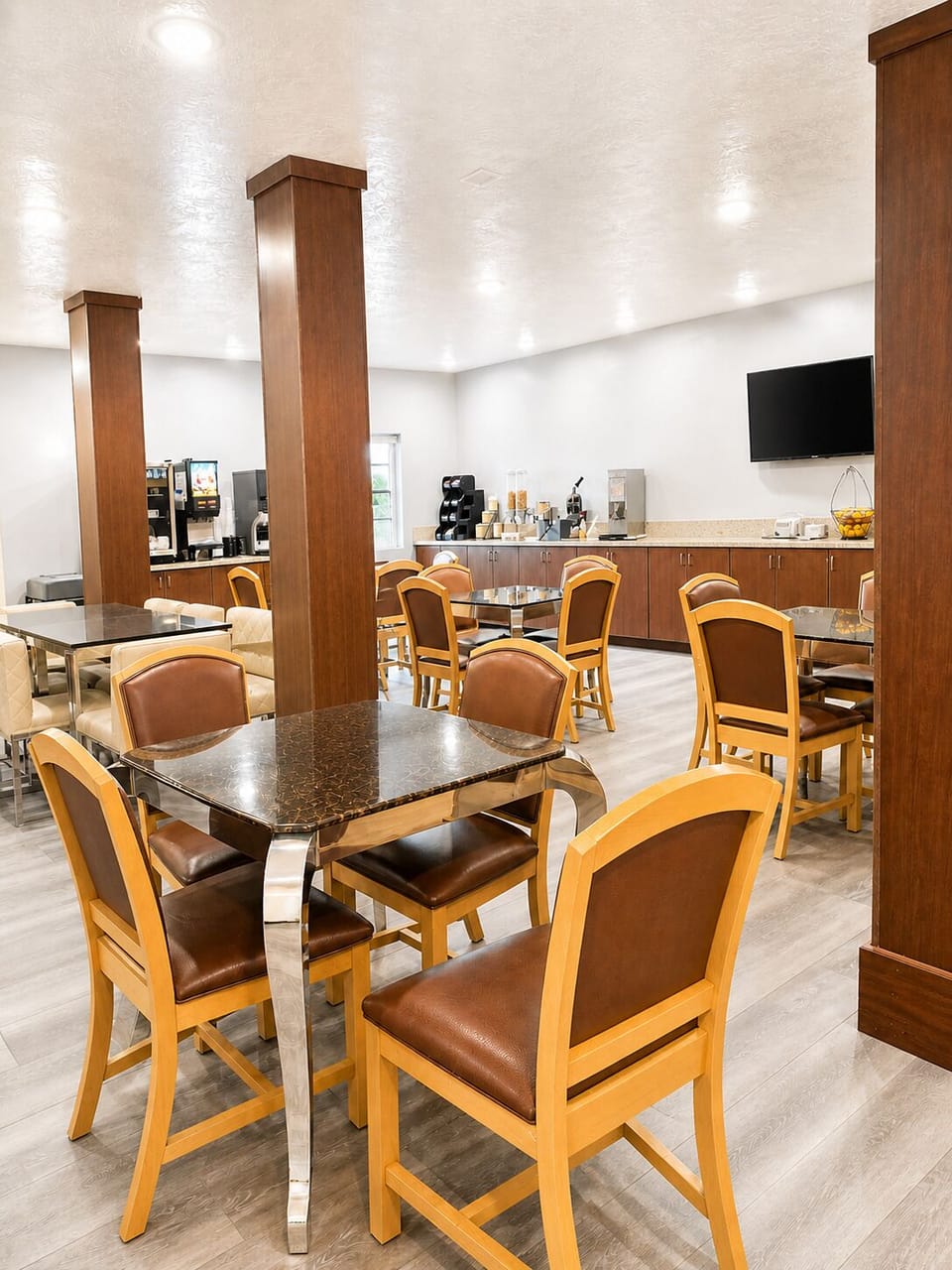 Free daily continental breakfast
