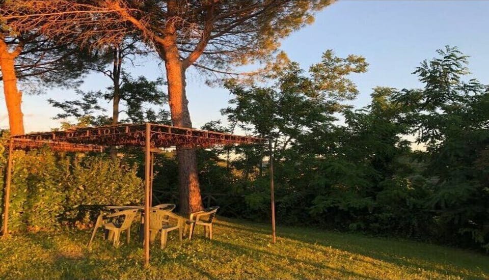 Private gazebo close to bbq area 